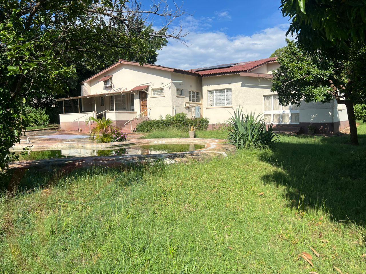 4 Bed House with En-suite for Rent in Livingstone