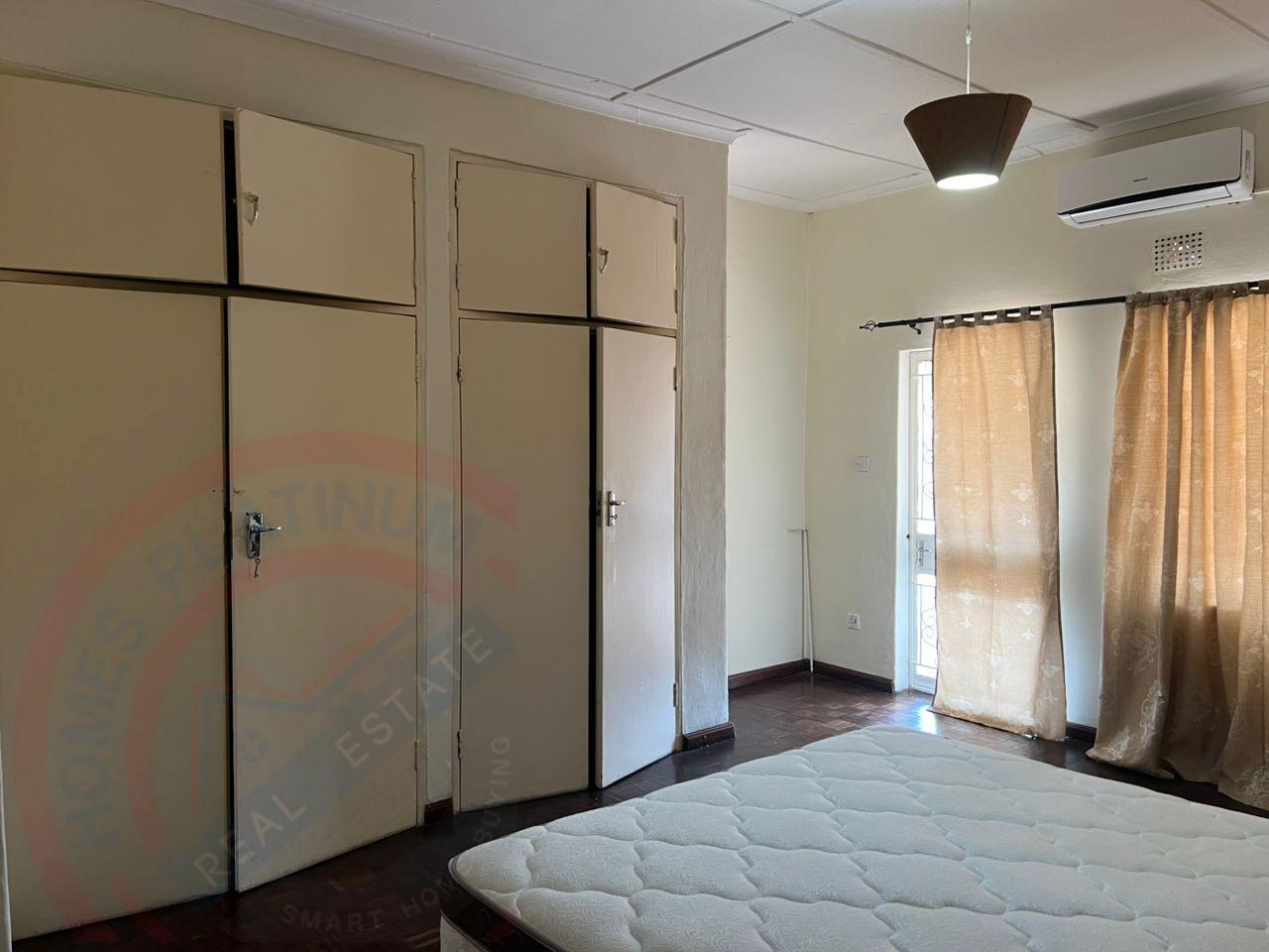 4 Bed House with En-suite for Rent in Livingstone