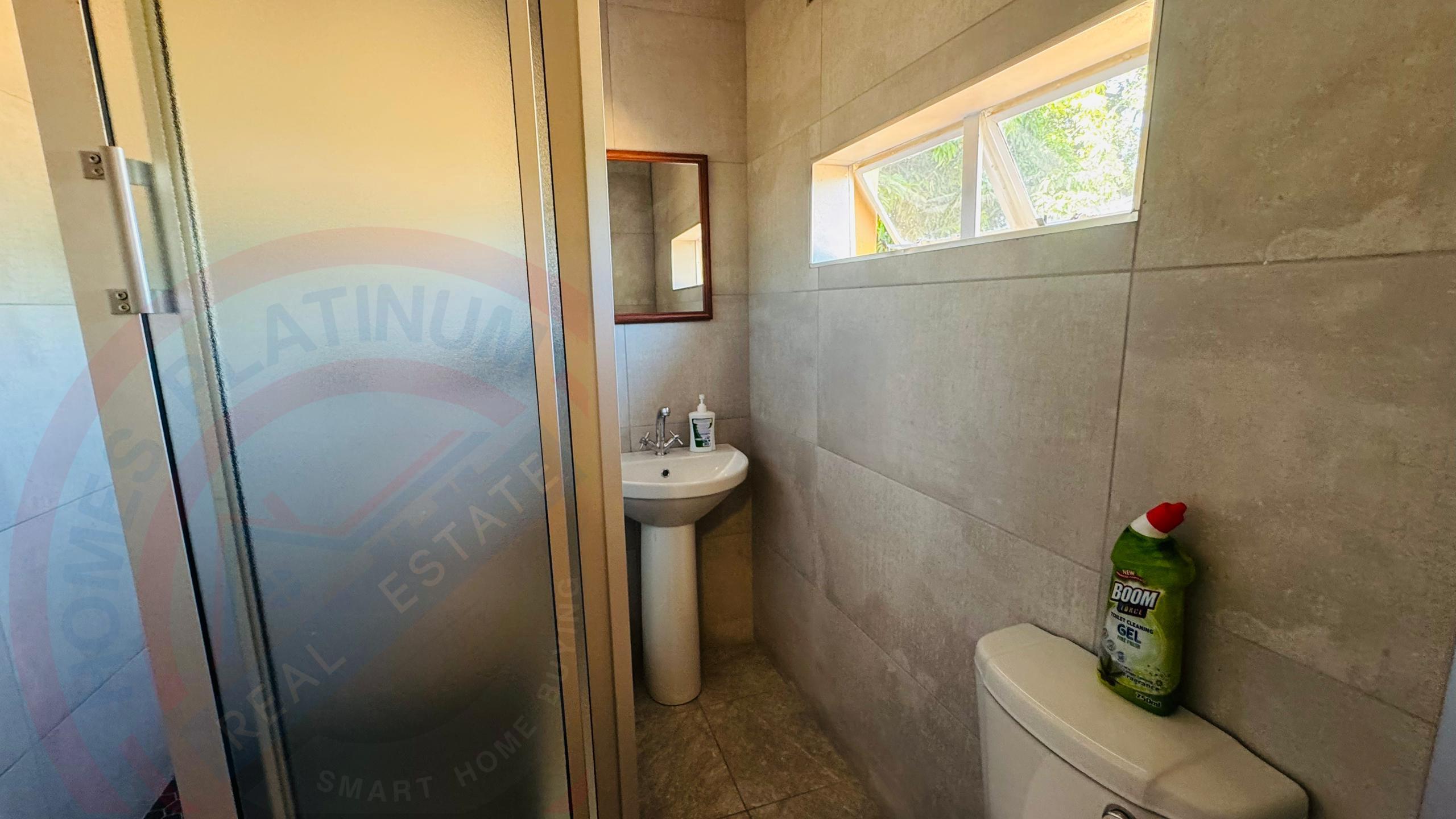Fully Furnished 3 bedroom for Rent in livingstone
