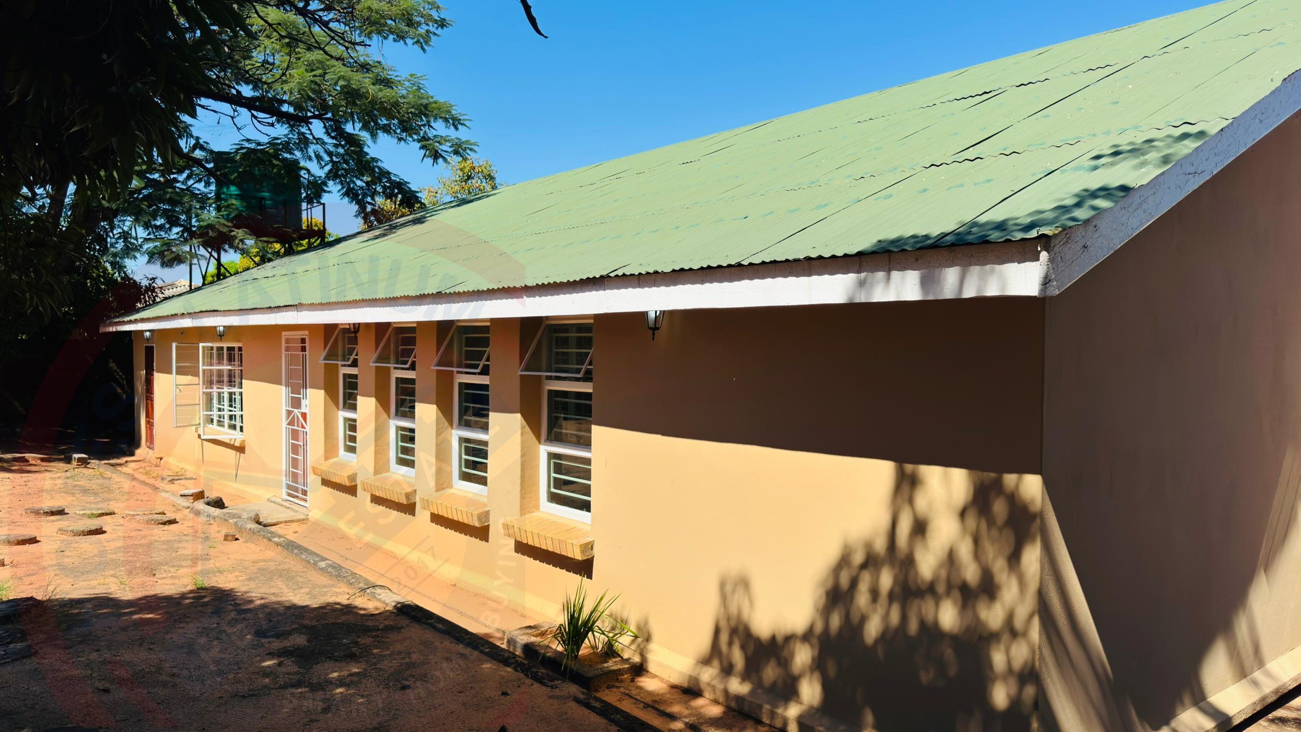 Fully Furnished 3 bedroom for Rent in livingstone